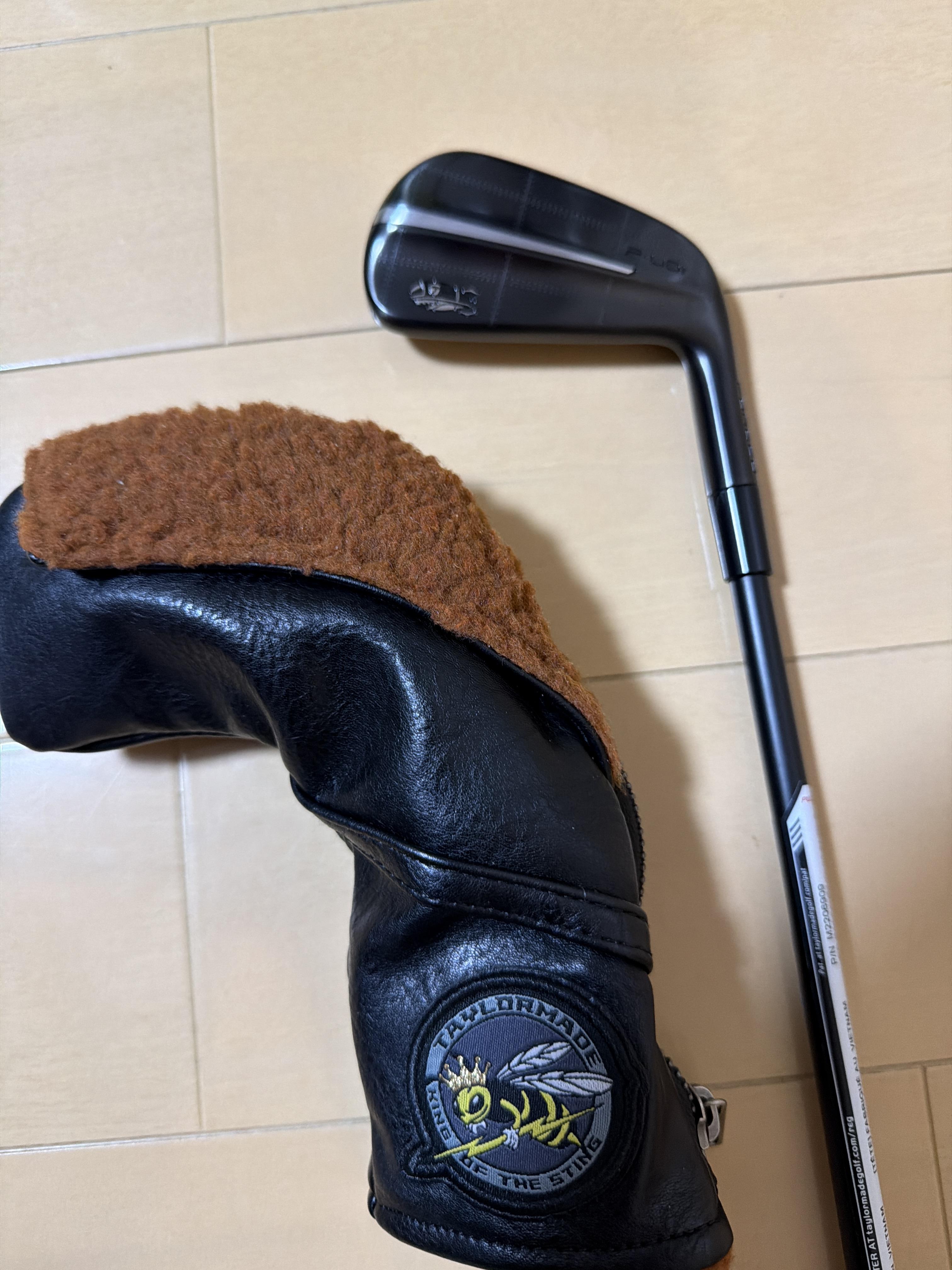 P-UDI Bomber 1番アイアン